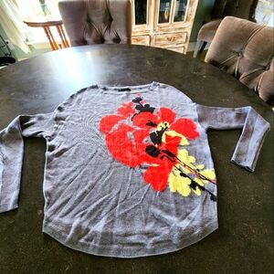 Woman's XS New York & Company sweater. Pretty art design & stylish sleeve fit.